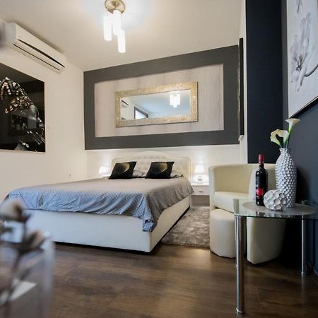 The Bridge - Private Parking Apartment Osijek Exterior photo