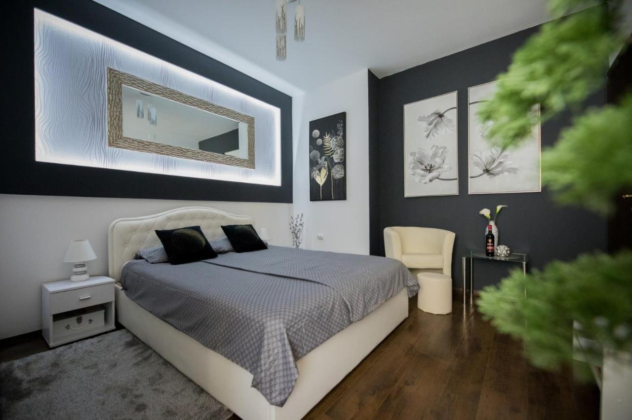 The Bridge - Private Parking Apartment Osijek Exterior photo