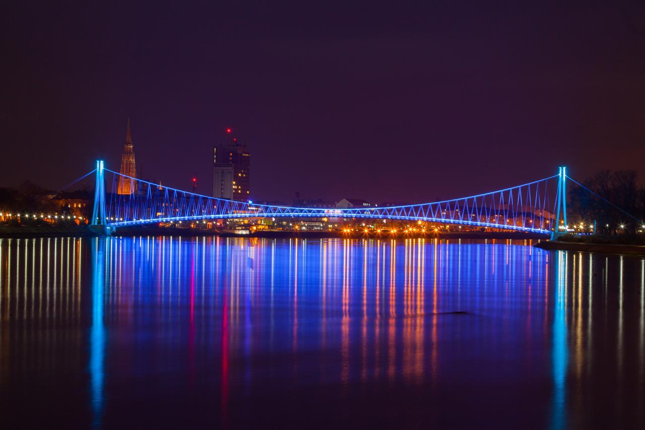 The Bridge - Private Parking Apartment Osijek Exterior photo